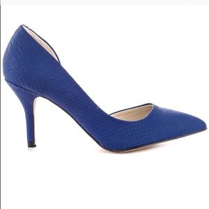 Aldo - Blue Snack Print Heels. Size 8.5